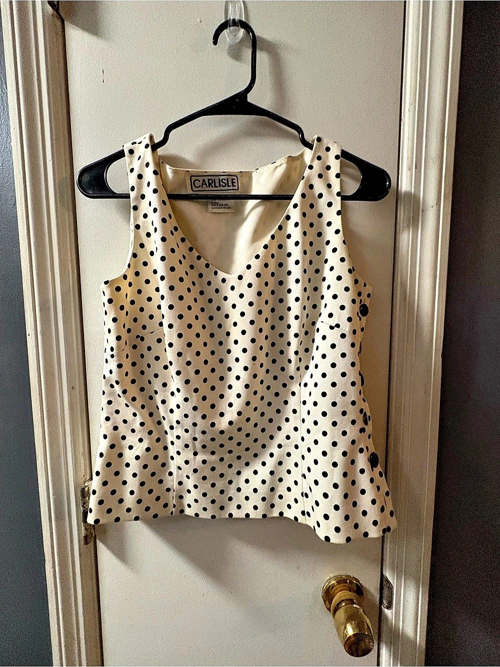 CARLISLE Polka Dot Sleeveless Blouse in Cream & Black size 4